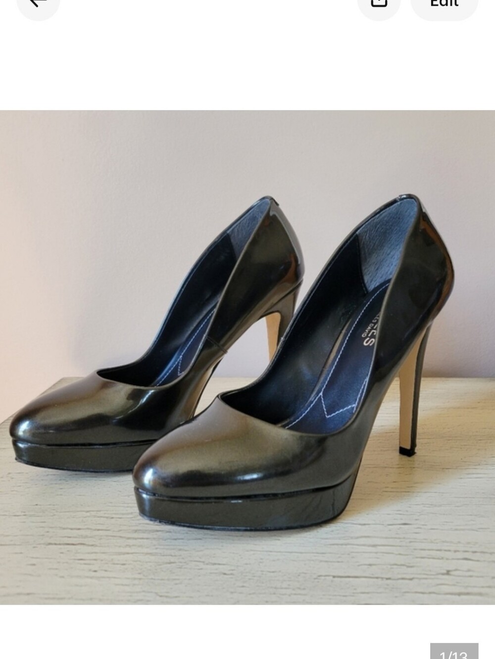 CHARLES DAVID PEWTER PATENT LEATHER PLATFORM HEELS SIZE 7